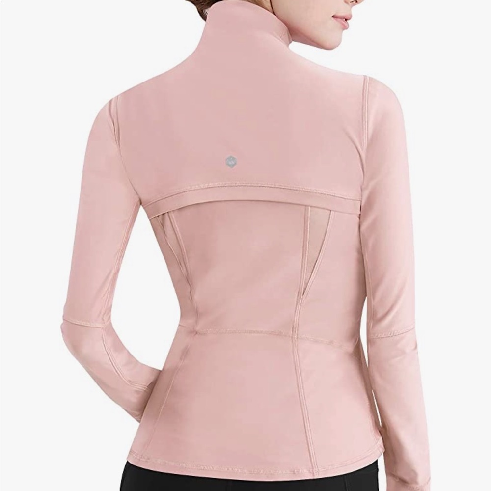 Pink long sleeve breathable workout top